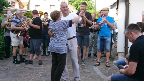 Fantje dajmo zdaj gre zares.jpg